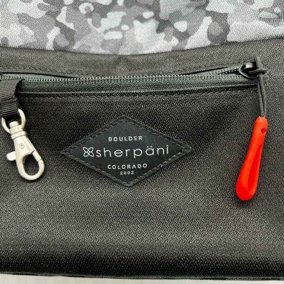 Sherpani Gray and Black Women's Pica Crossbody Bag EUC - Picture 6 of 14